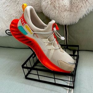 ROVUX Cross Trainer beige w/ Orange Trim